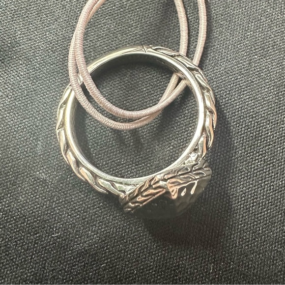 John Hardy NWT silver hammered ring size 7 box and pouch new - Christmas gift - Picture 4 of 7